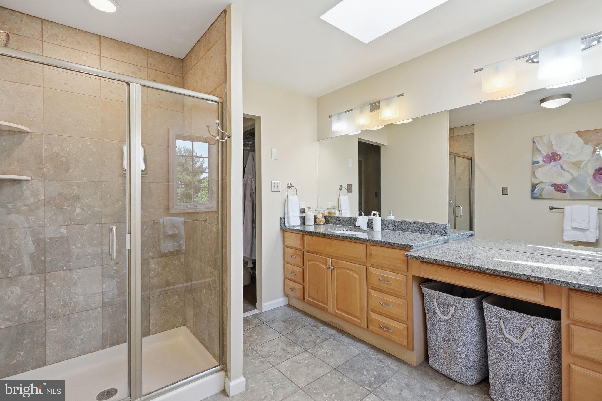 PONDS EDGE - Residential