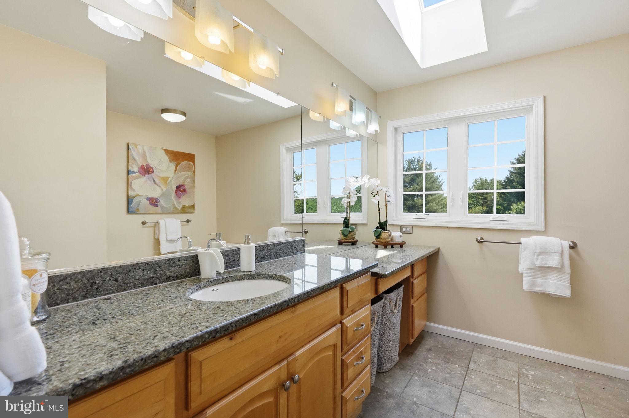 PONDS EDGE - Residential