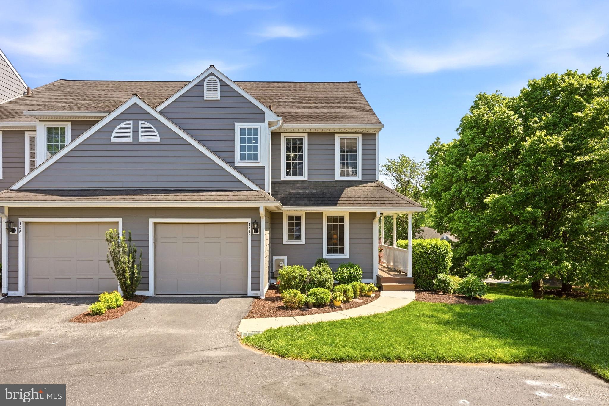 PONDS EDGE - Residential