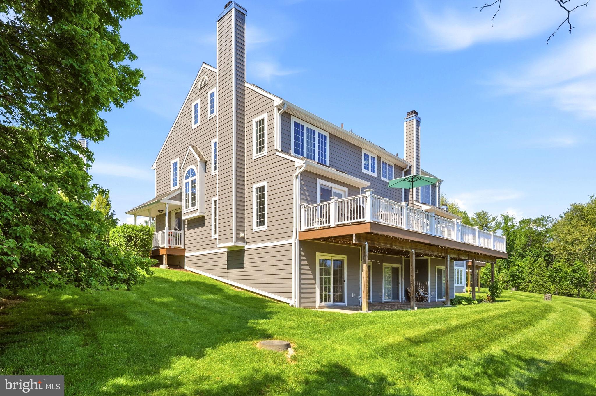 PONDS EDGE - Residential