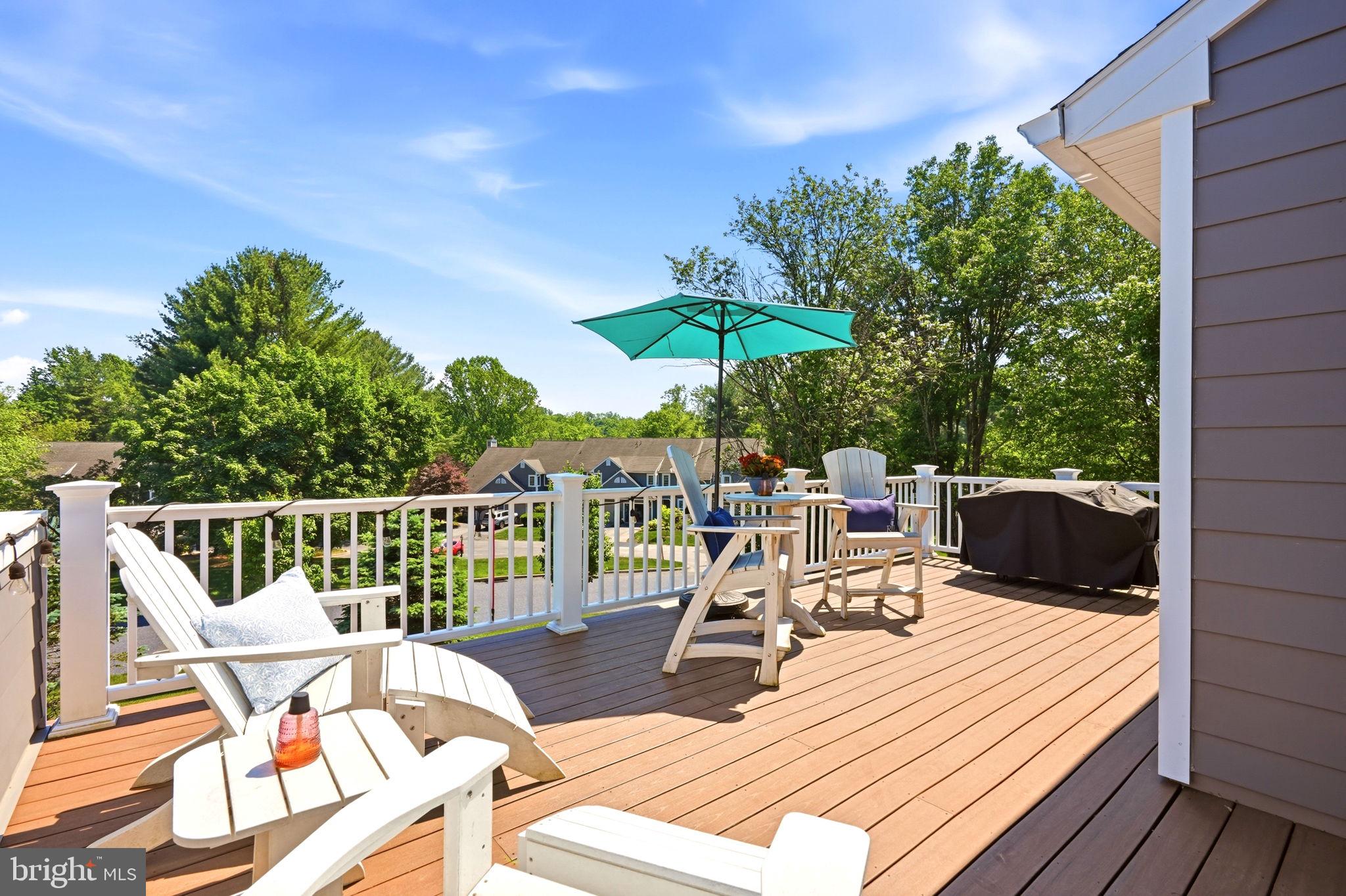 PONDS EDGE - Residential