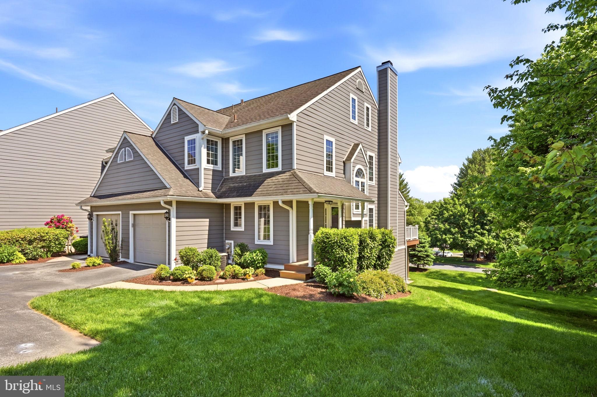 PONDS EDGE - Residential