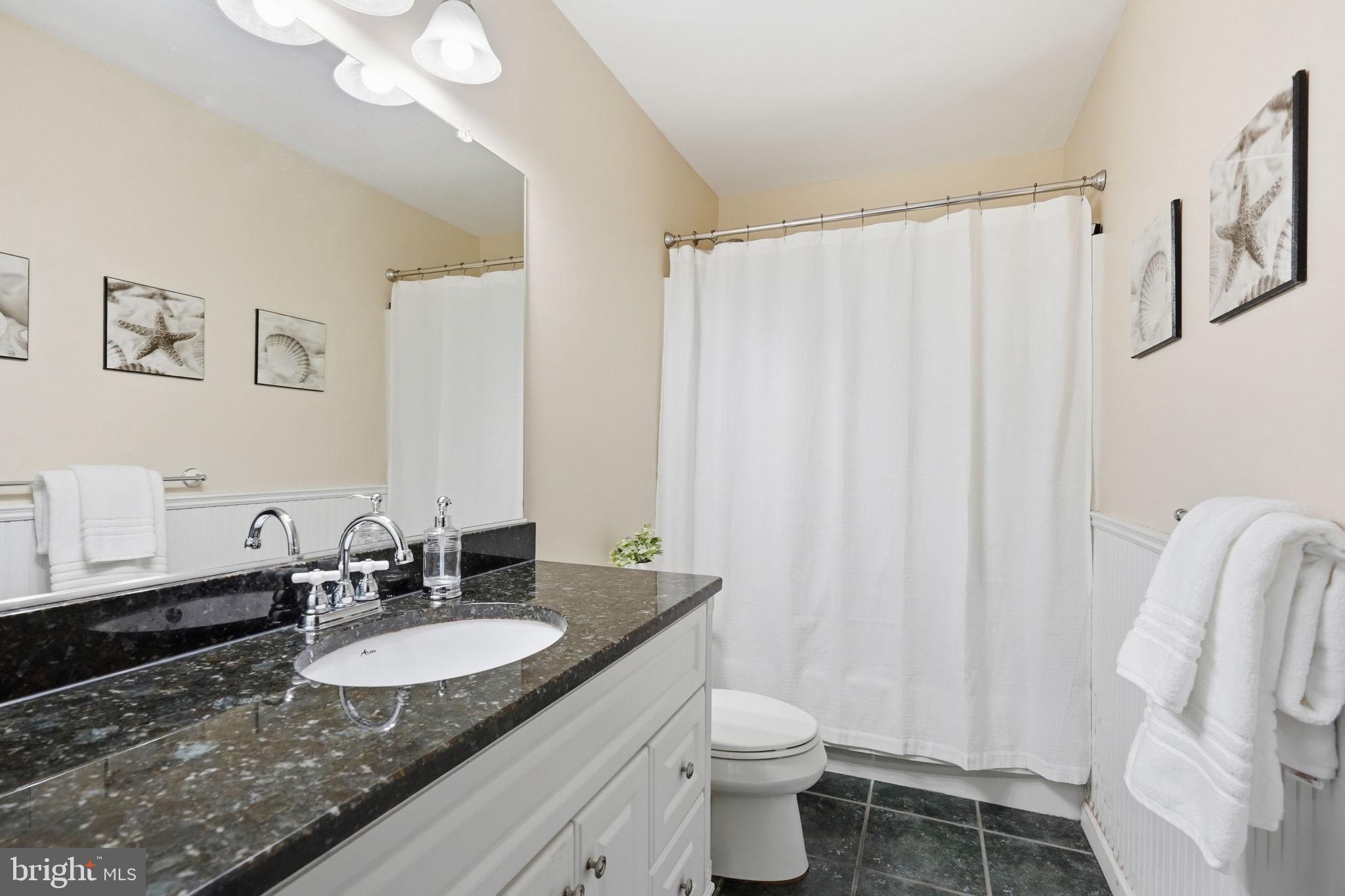 PONDS EDGE - Residential