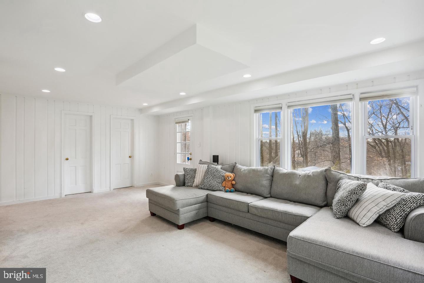 WOODHAVEN - Residential Lease