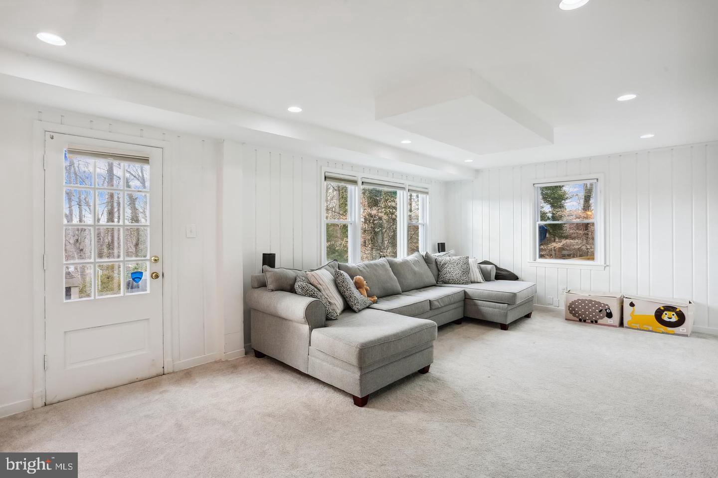 WOODHAVEN - Residential Lease