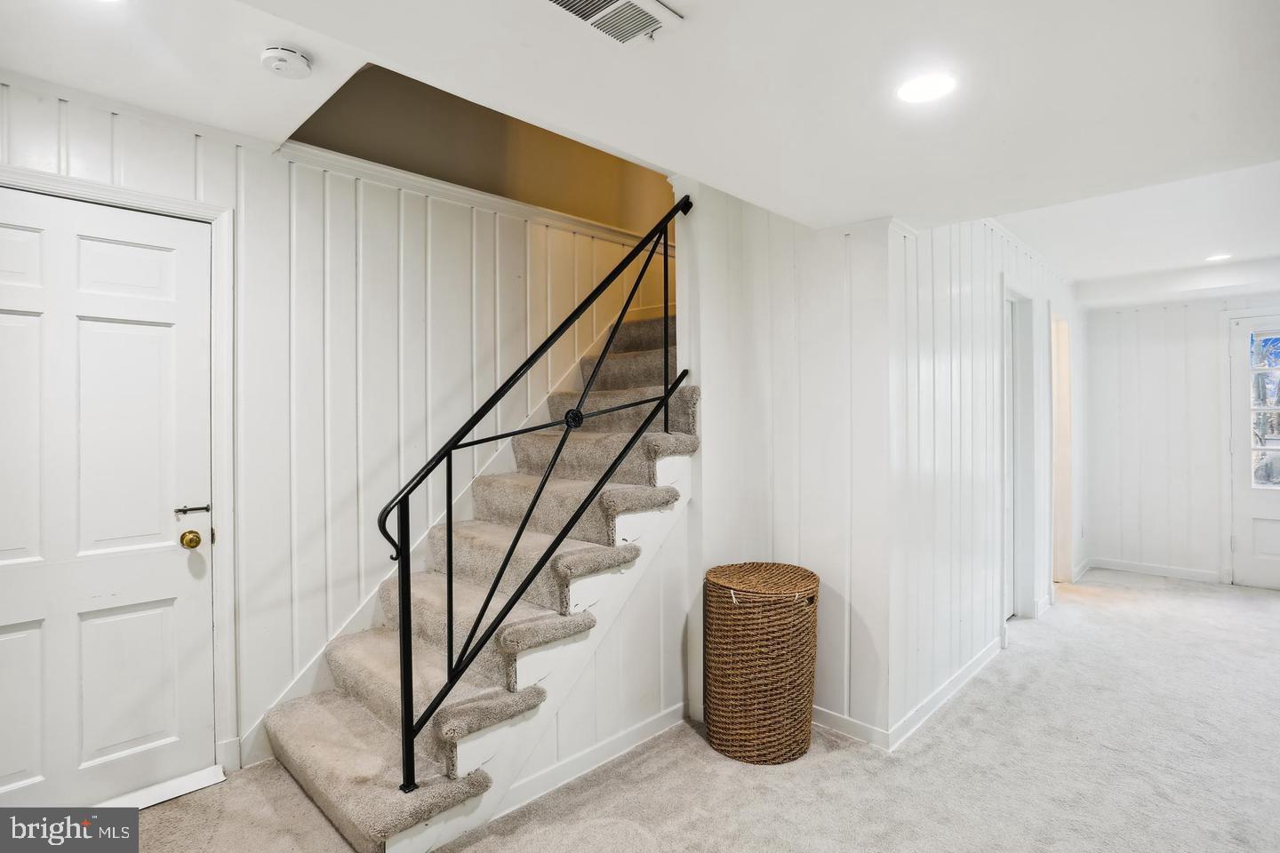 WOODHAVEN - Residential Lease