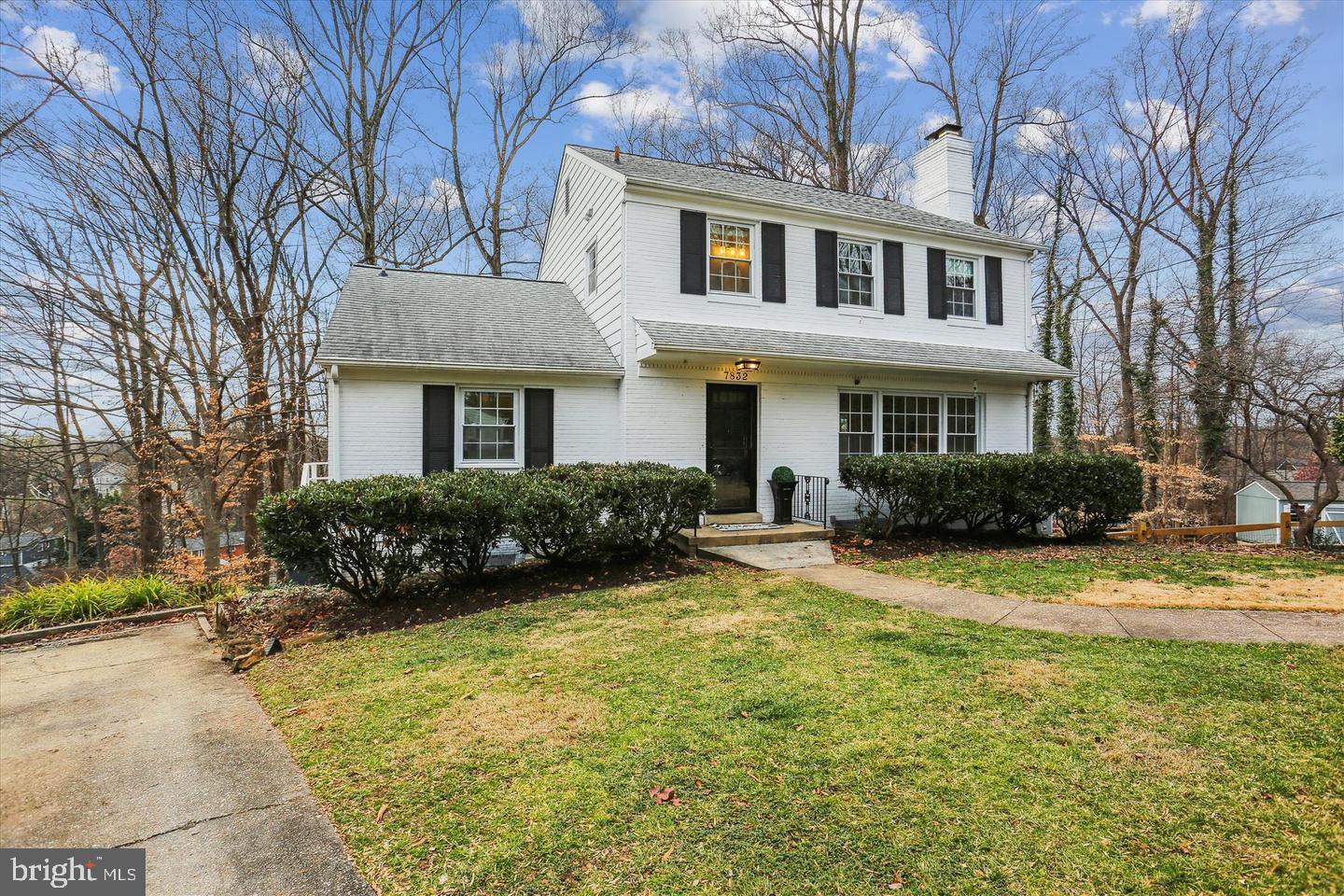 WOODHAVEN - Residential Lease