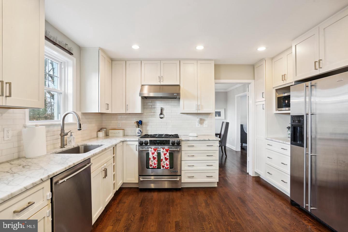 WOODHAVEN - Residential Lease