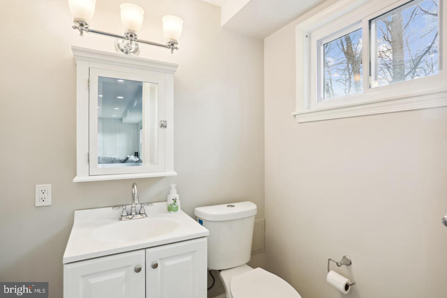 WOODHAVEN - Residential Lease