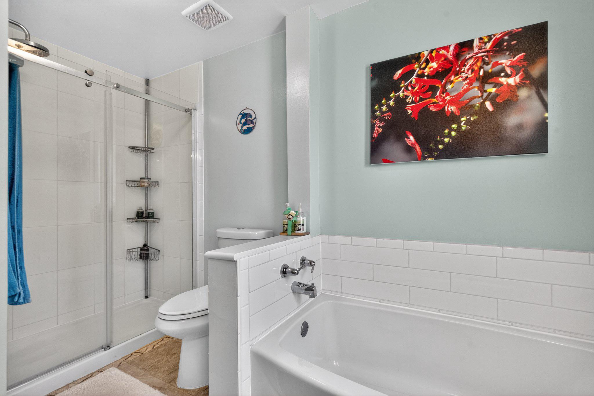 QUINCE ORCHARD KNOLLS - Residential