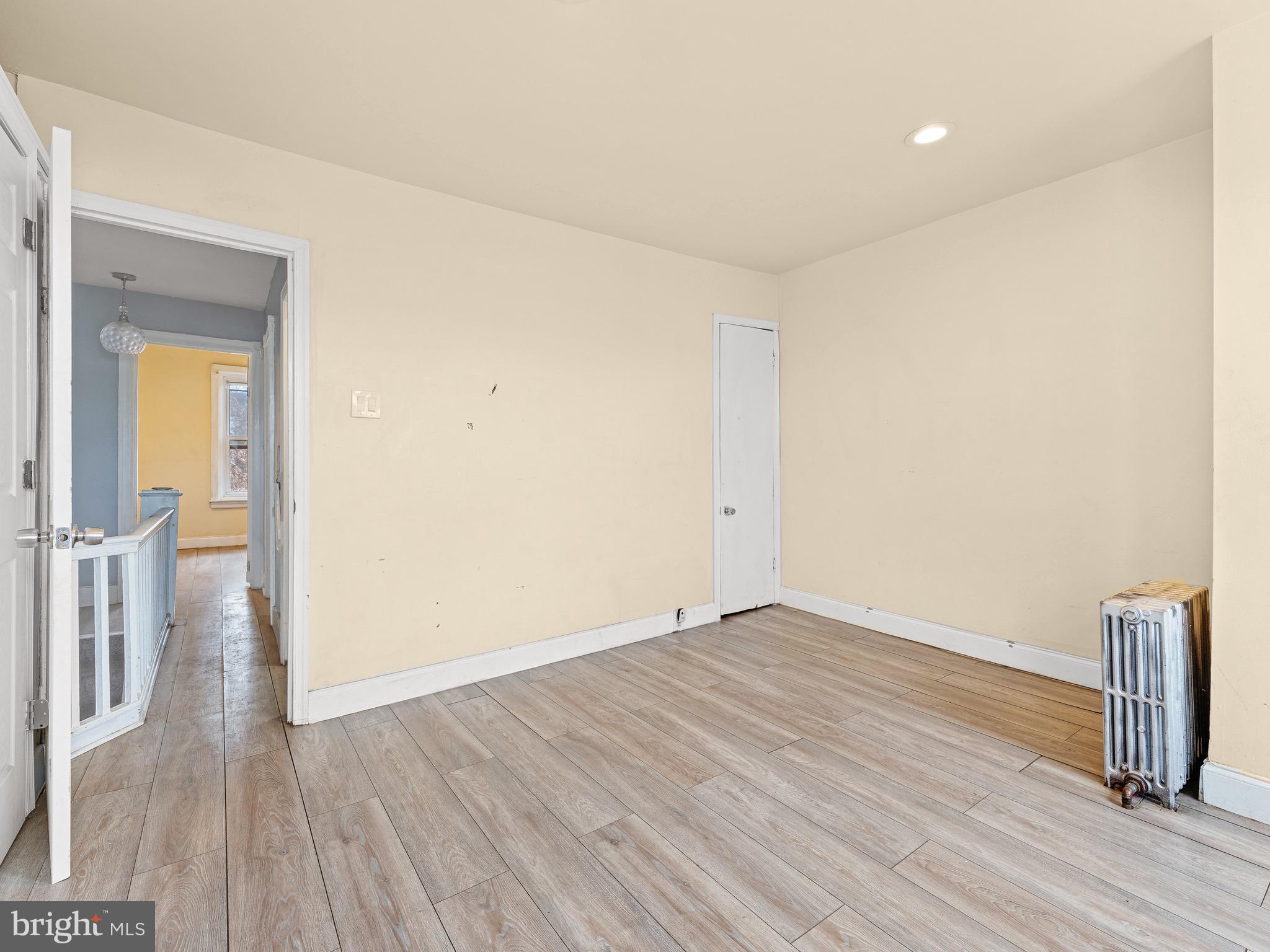 PHILADELPHIA (NORTHEAST) - Residential