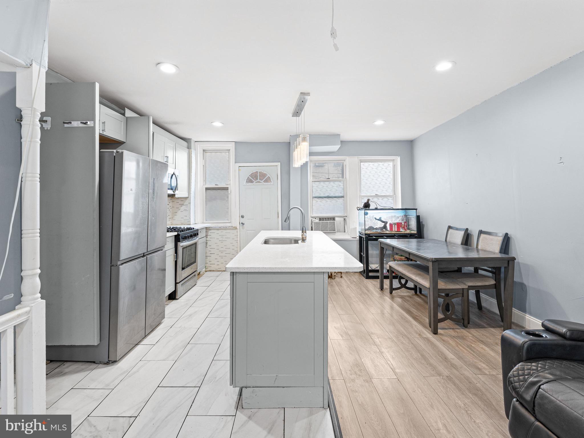 PHILADELPHIA (NORTHEAST) - Residential