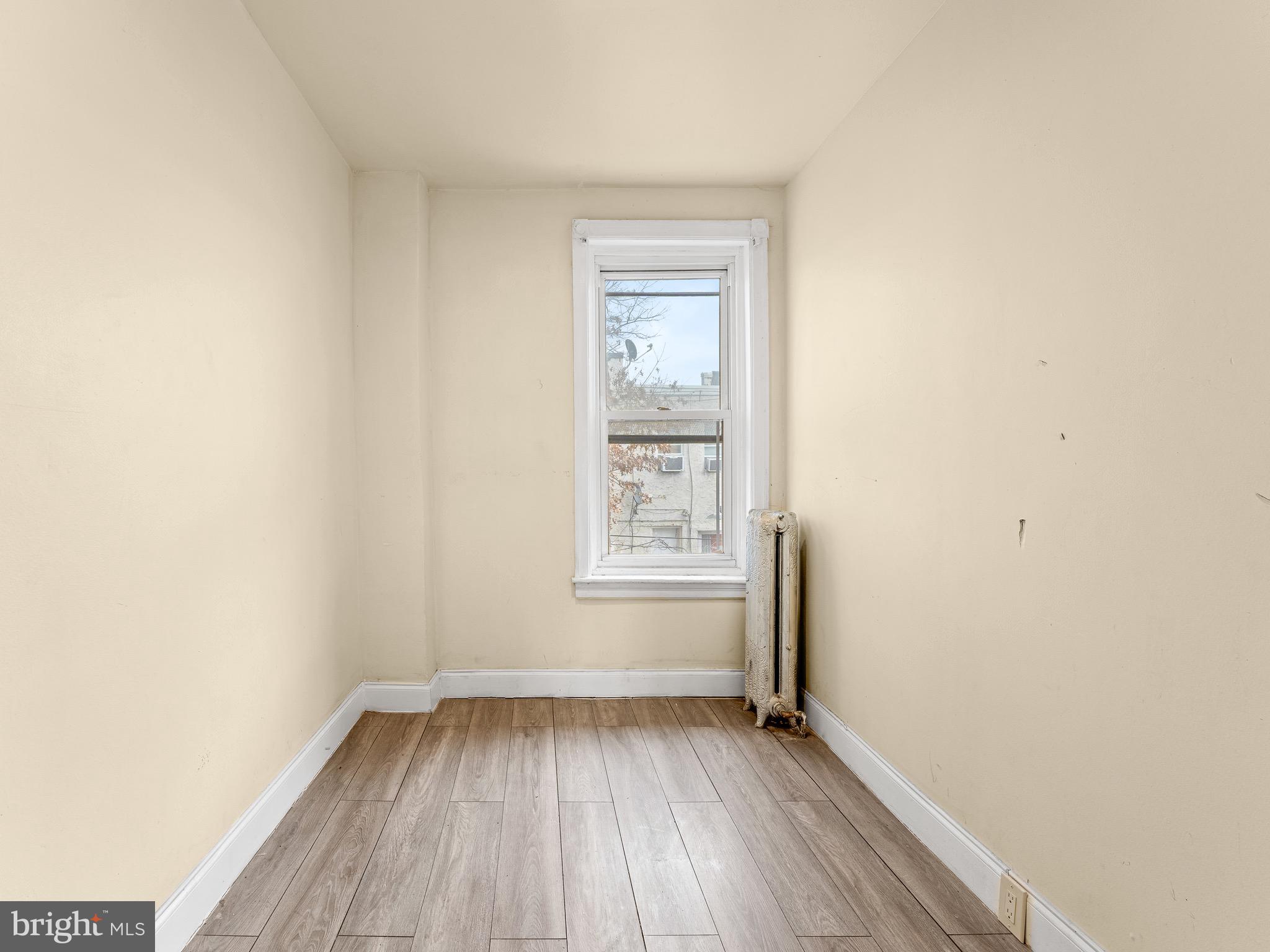 PHILADELPHIA (NORTHEAST) - Residential