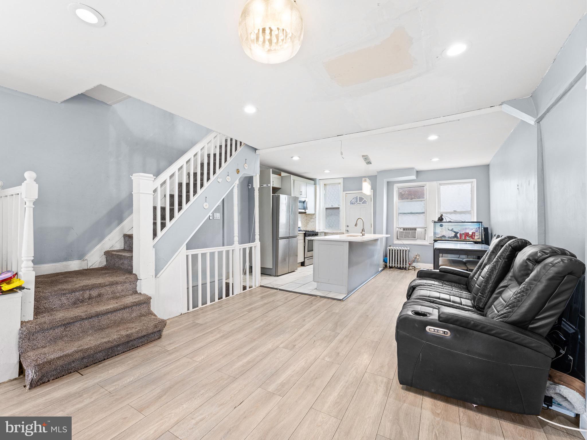 PHILADELPHIA (NORTHEAST) - Residential