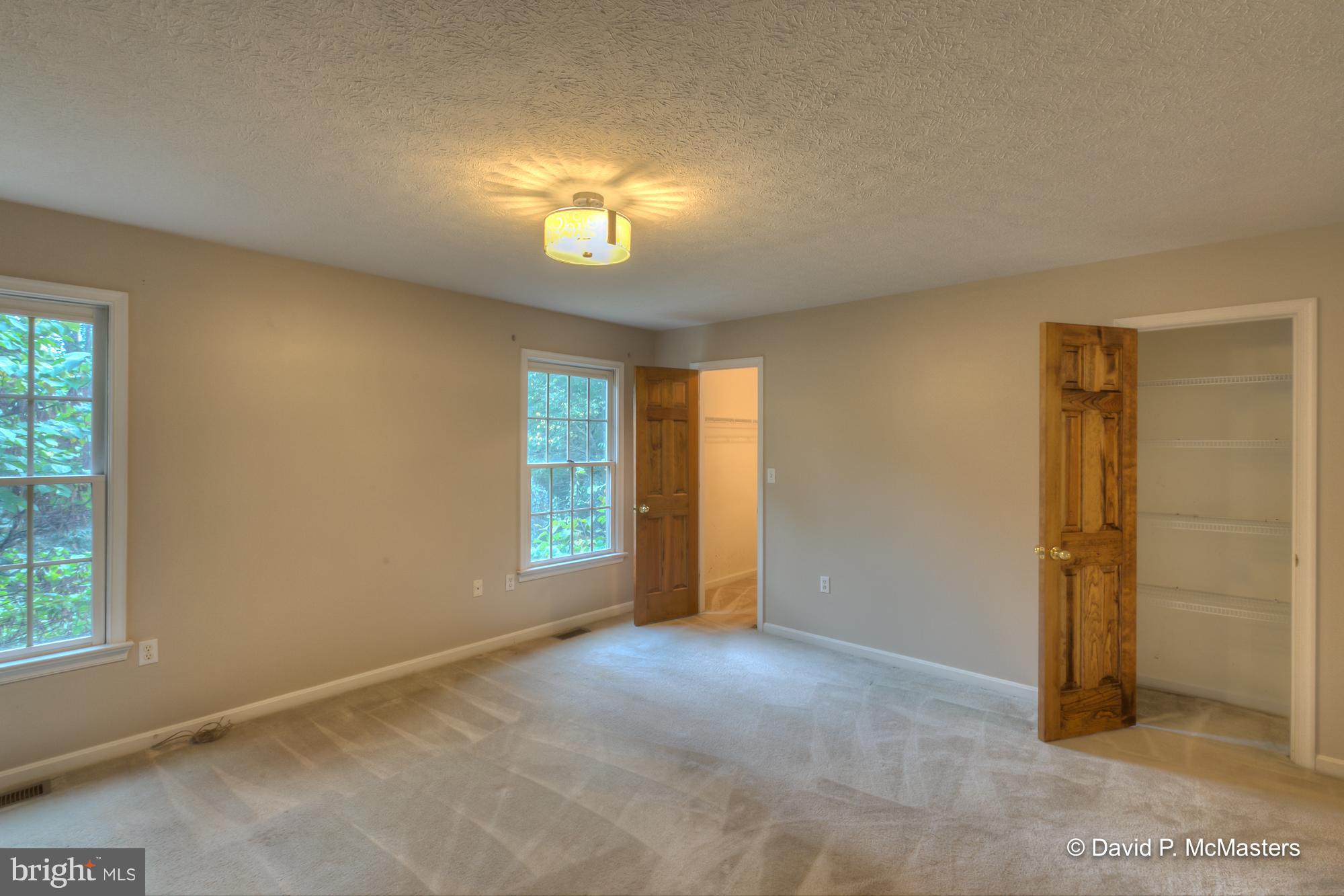 NOLLVILLE MANOR - Residential