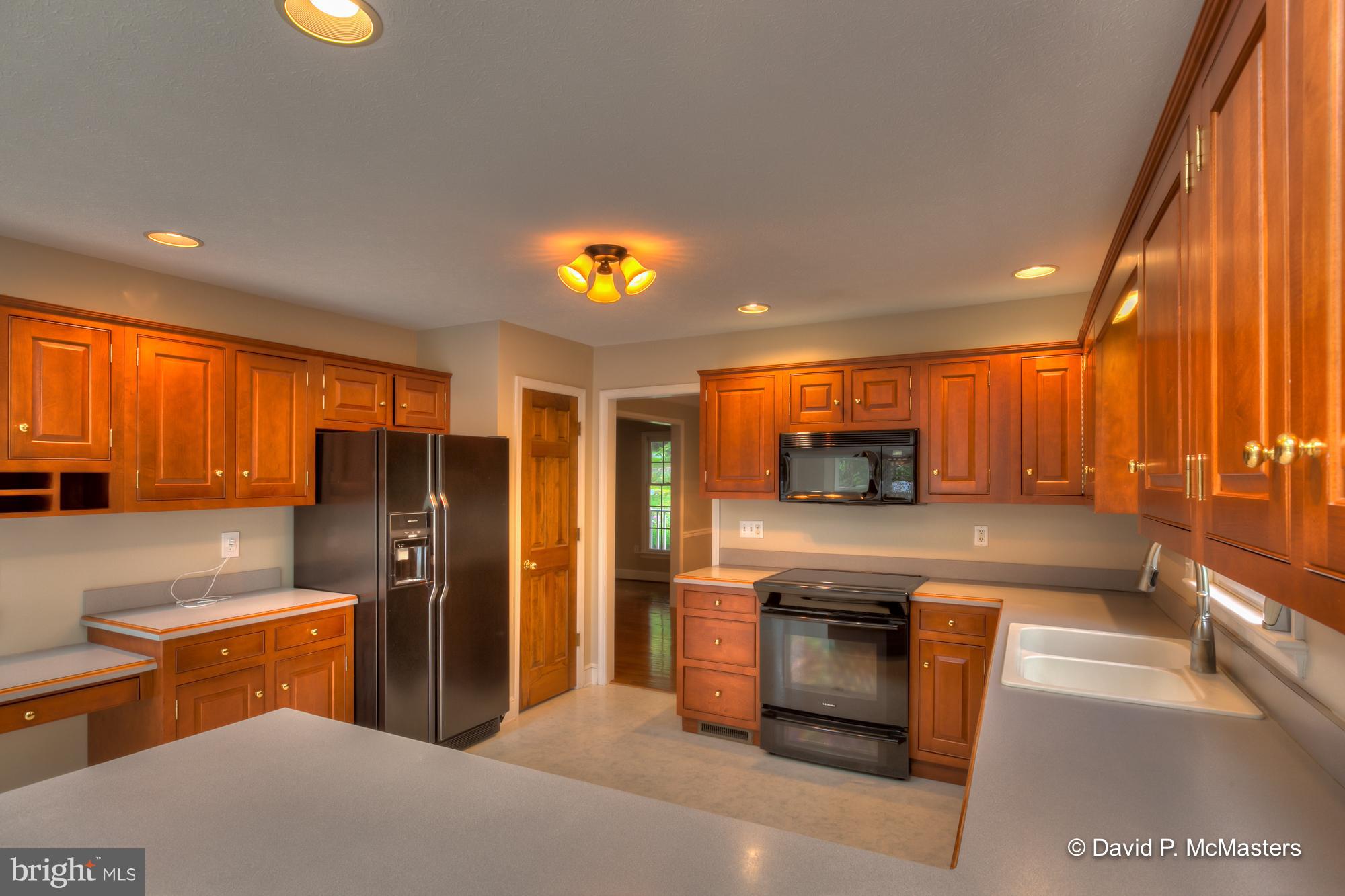 NOLLVILLE MANOR - Residential