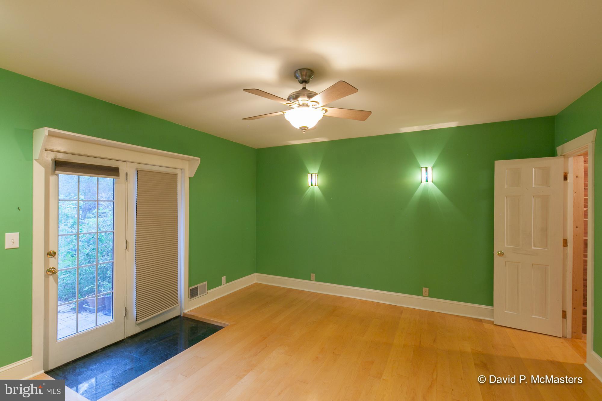 NOLLVILLE MANOR - Residential