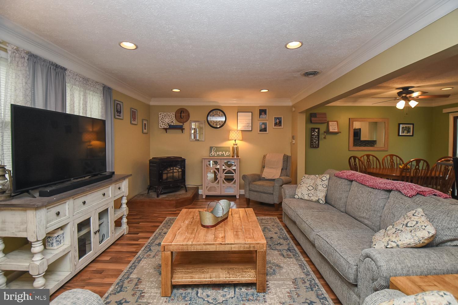 QUAIL VALLEY ESTATES - Residential