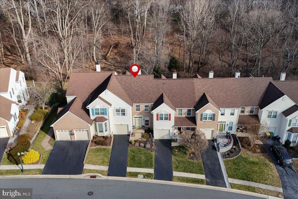 Photo of 338 S Waterford Ln, WILMINGTON, DE 19808 (MLS # DENC2095442)