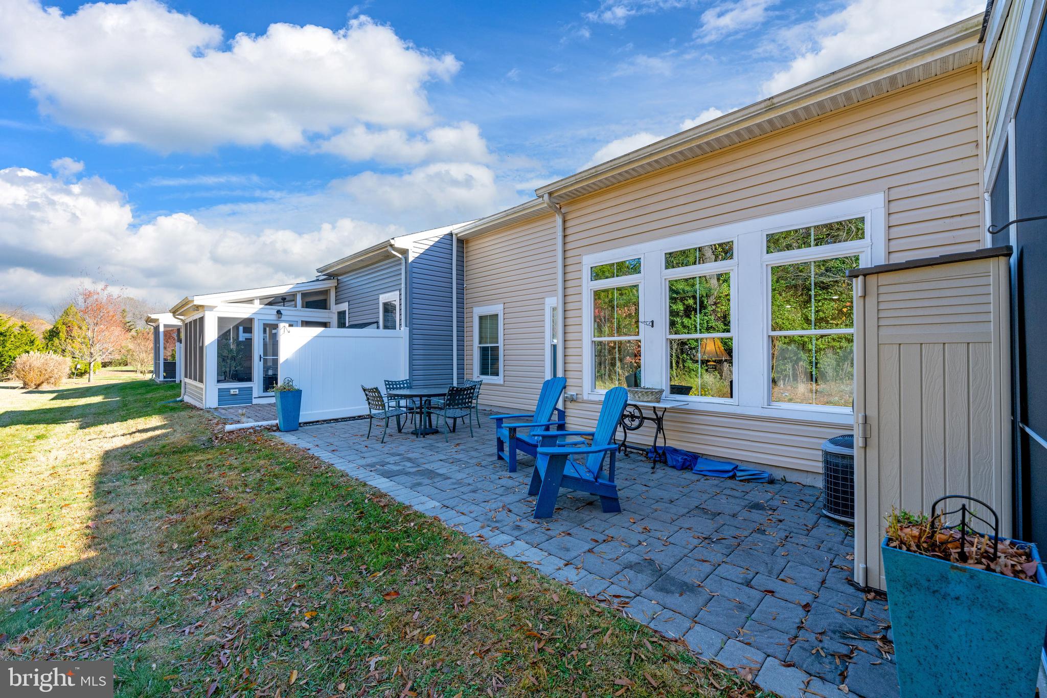 CANARY CREEK - Residential