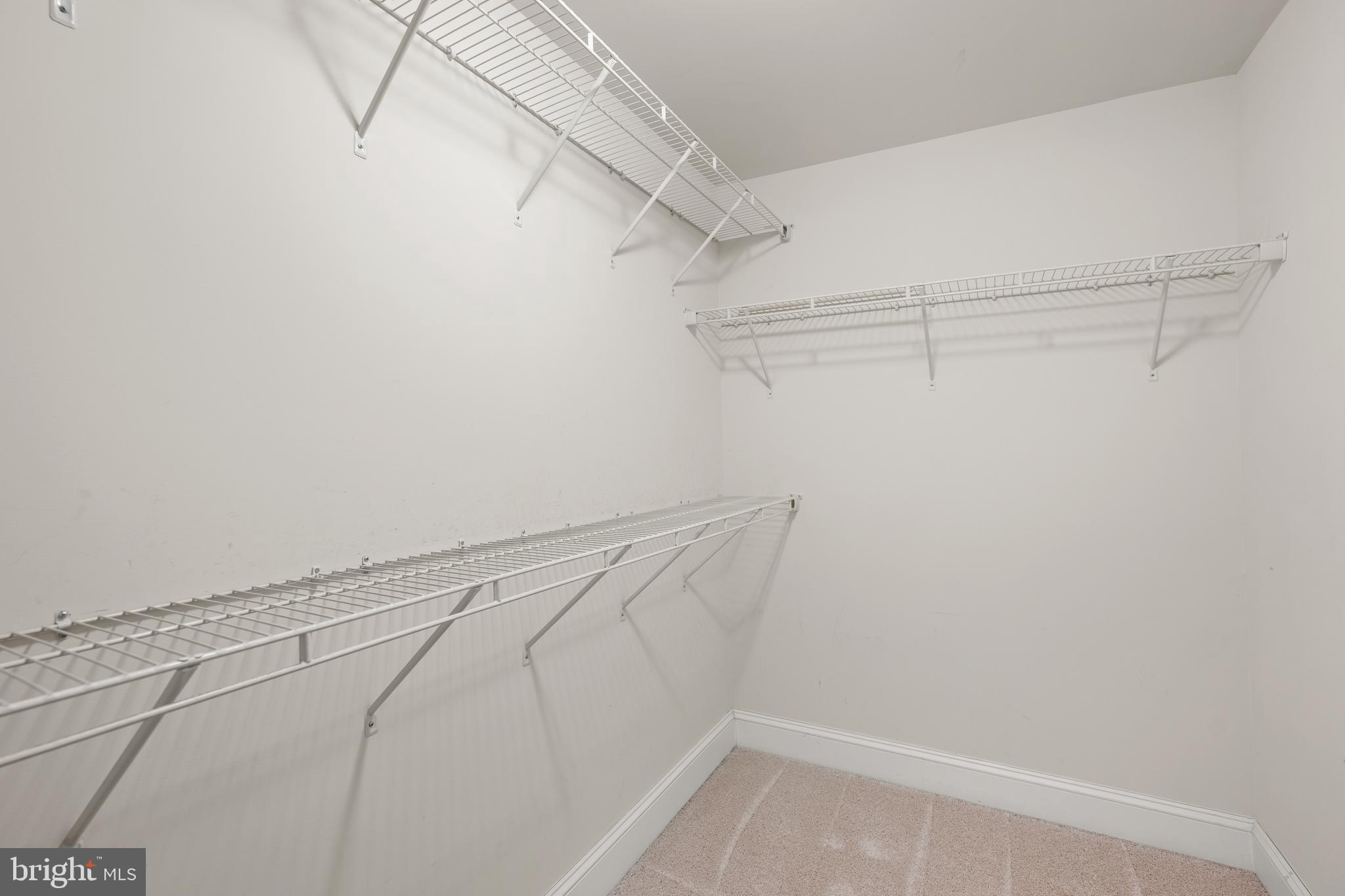 CANARY CREEK - Residential