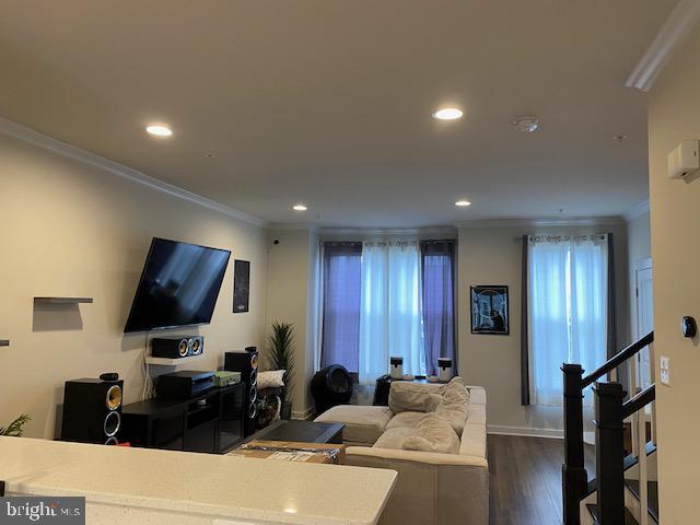 TUSCARORA CREEK - Residential Lease