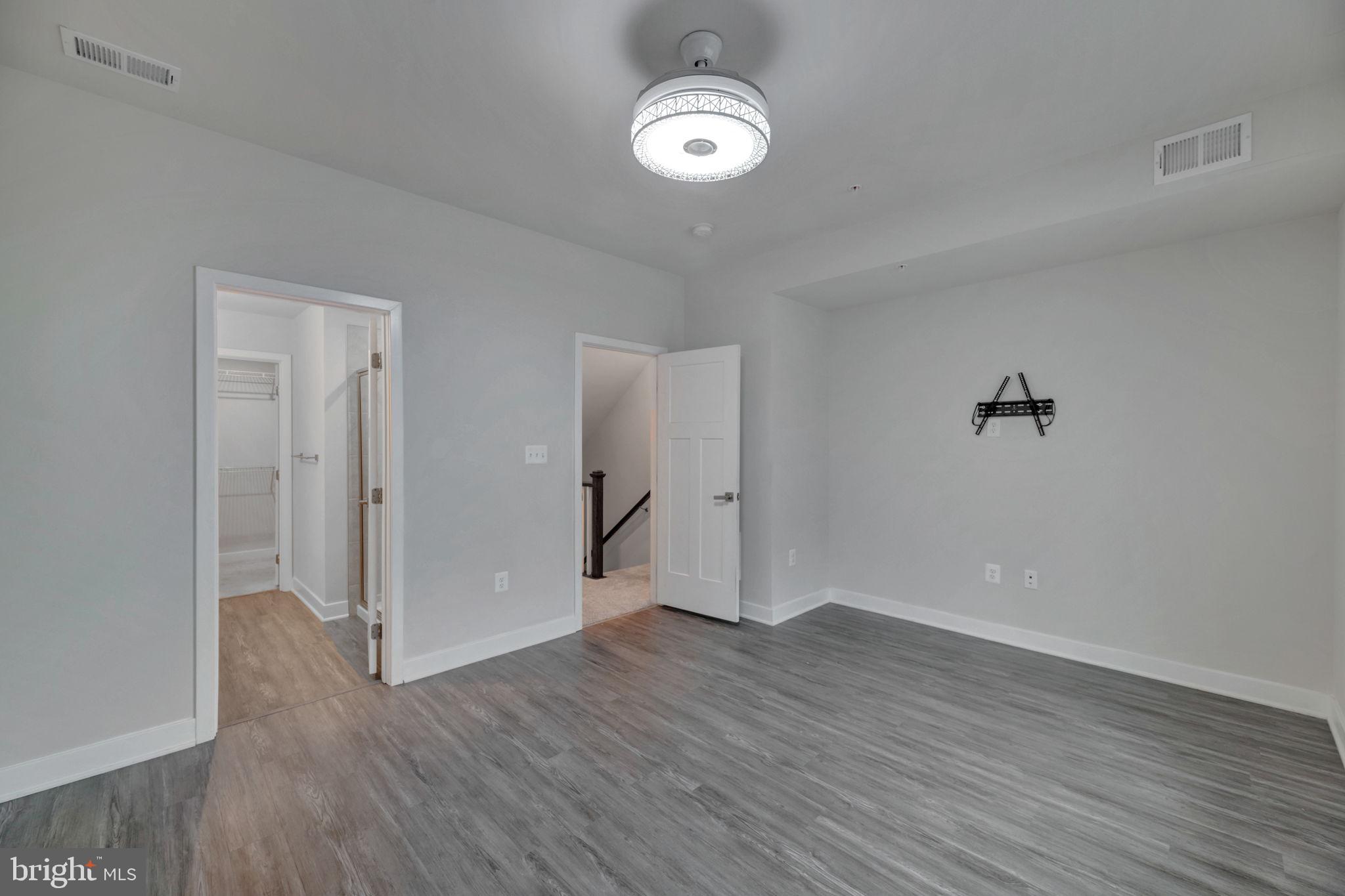 SUMMERFIELD - Residential Lease