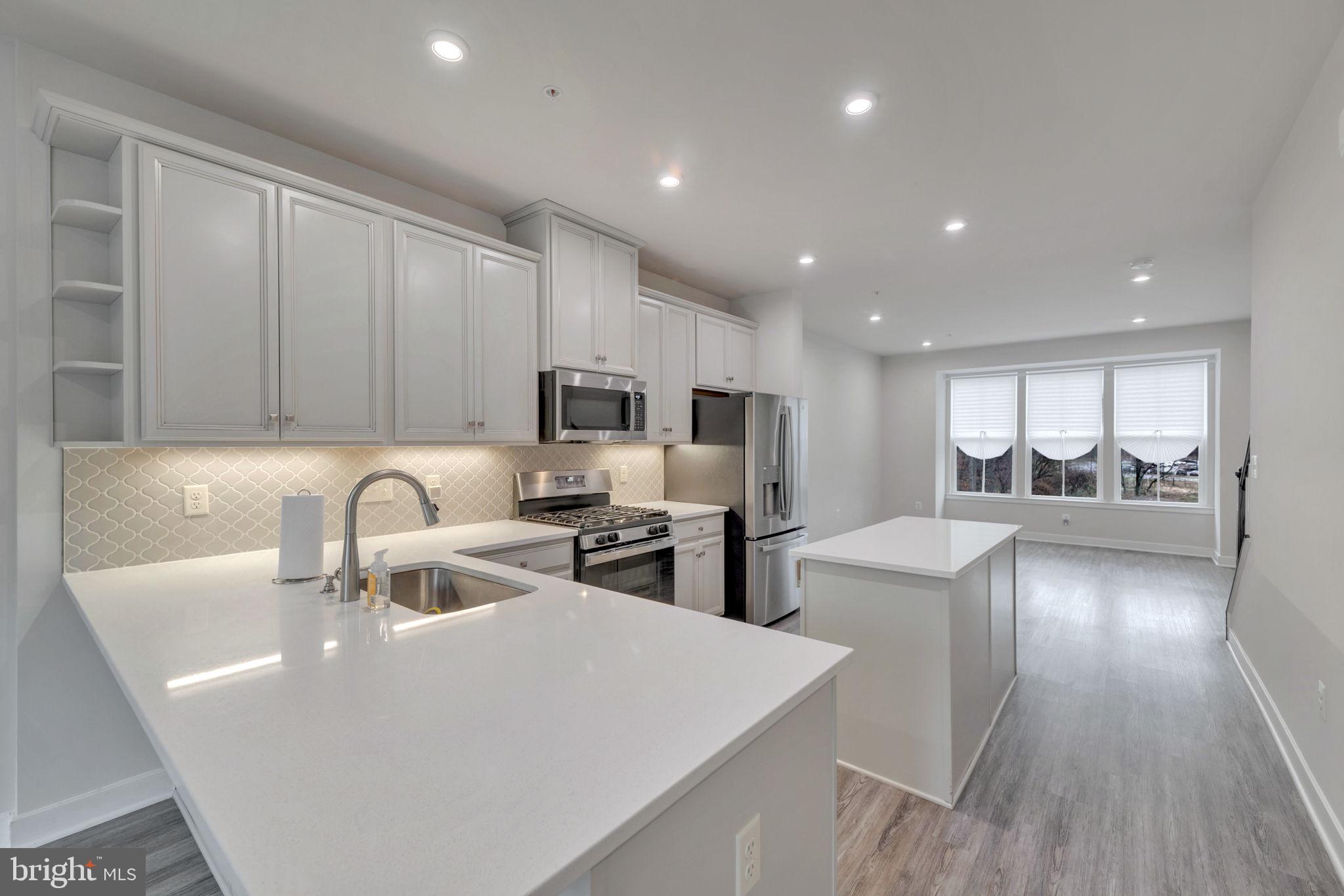 SUMMERFIELD - Residential Lease