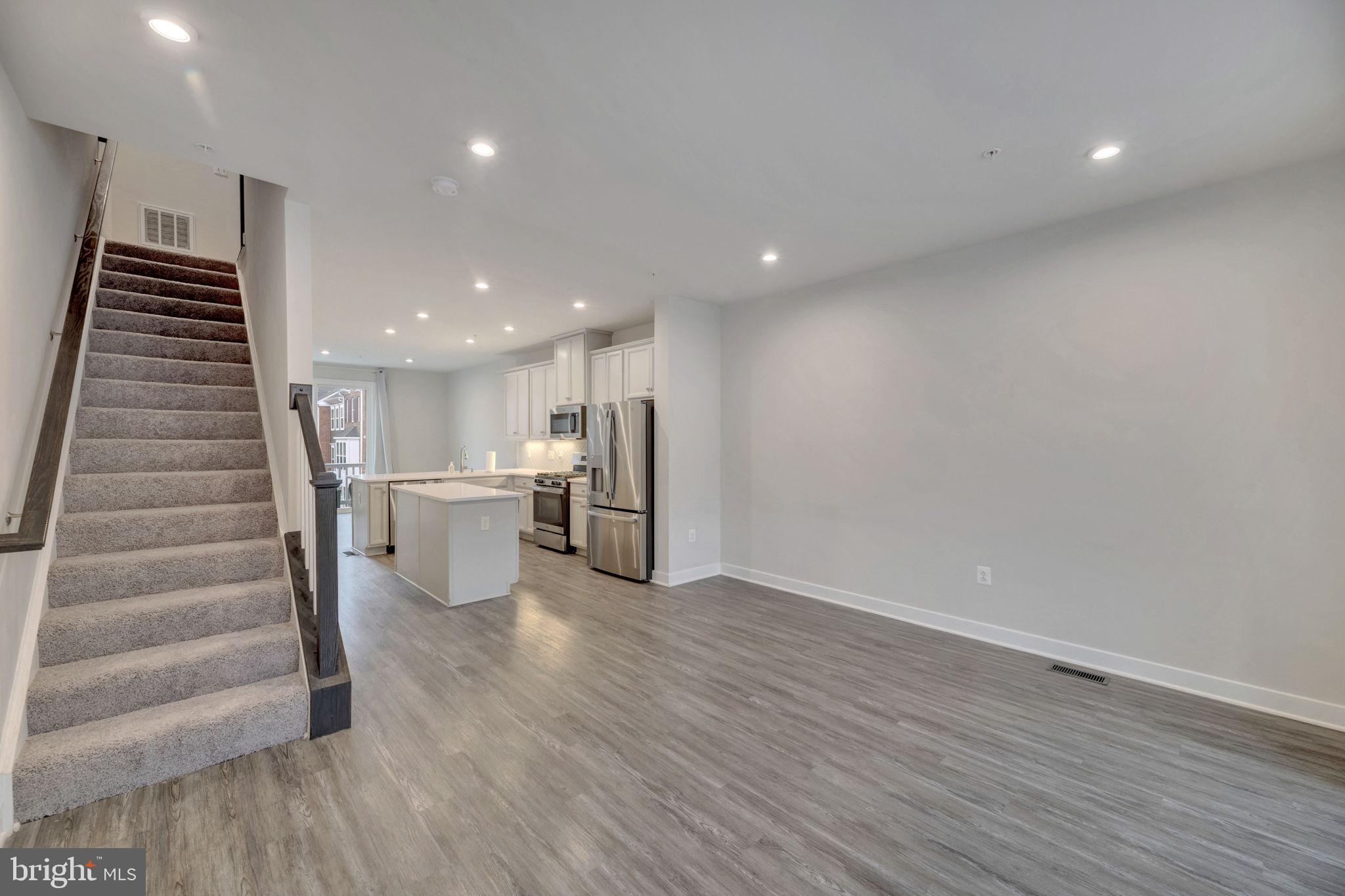 SUMMERFIELD - Residential Lease