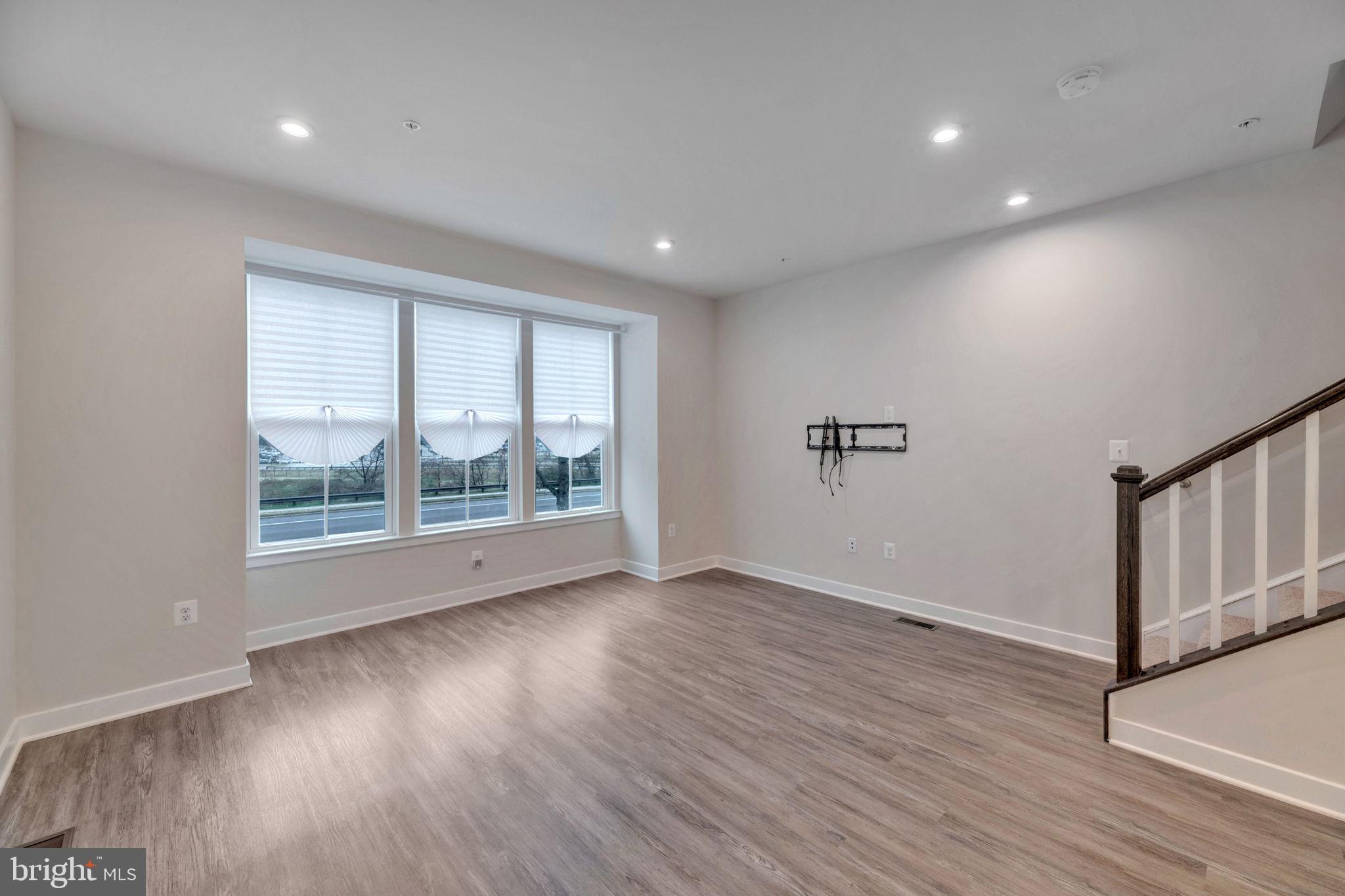 SUMMERFIELD - Residential Lease