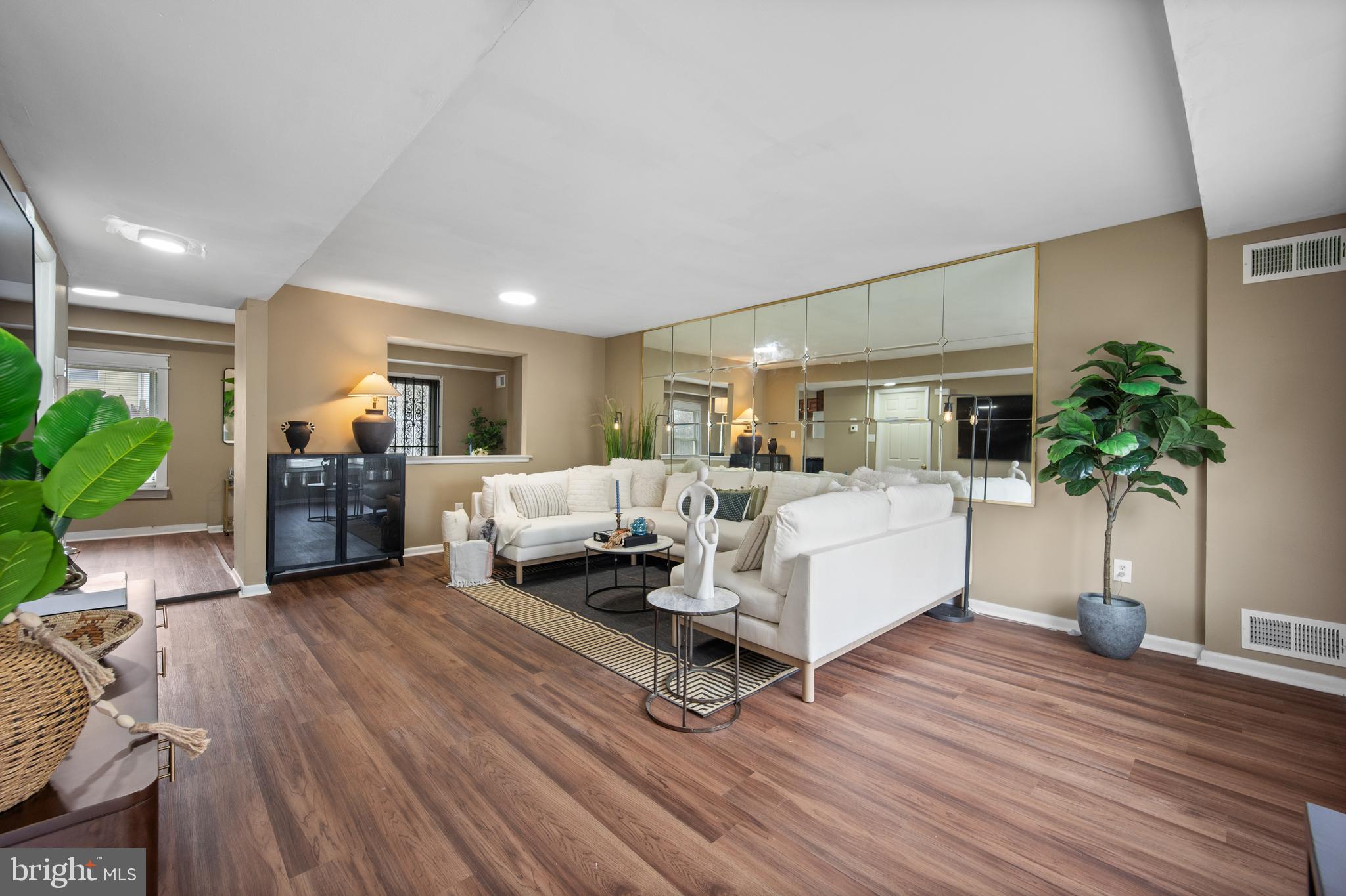 8229 CHELWYNDE AVENUE