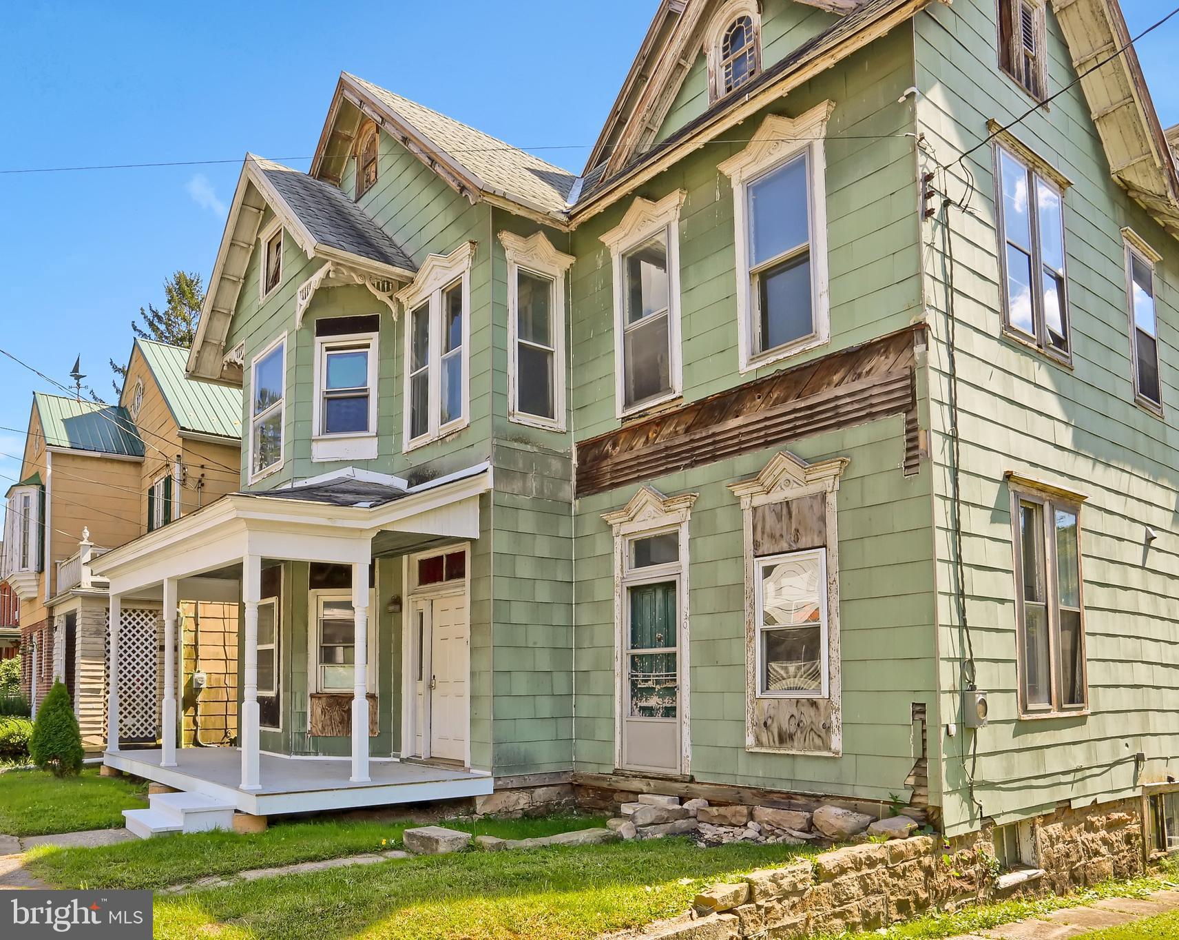 304-306 E MARKET STREET