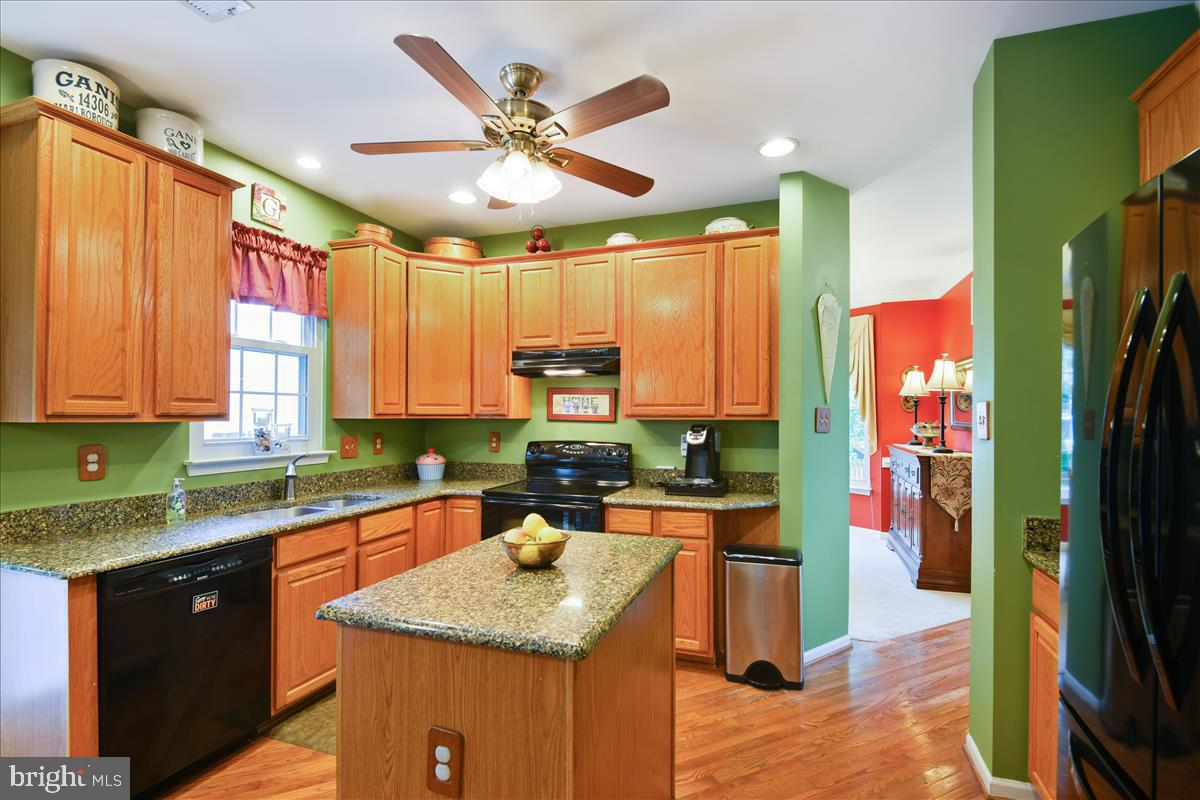 CHAPMAN FARM AT CROFTON - Residential