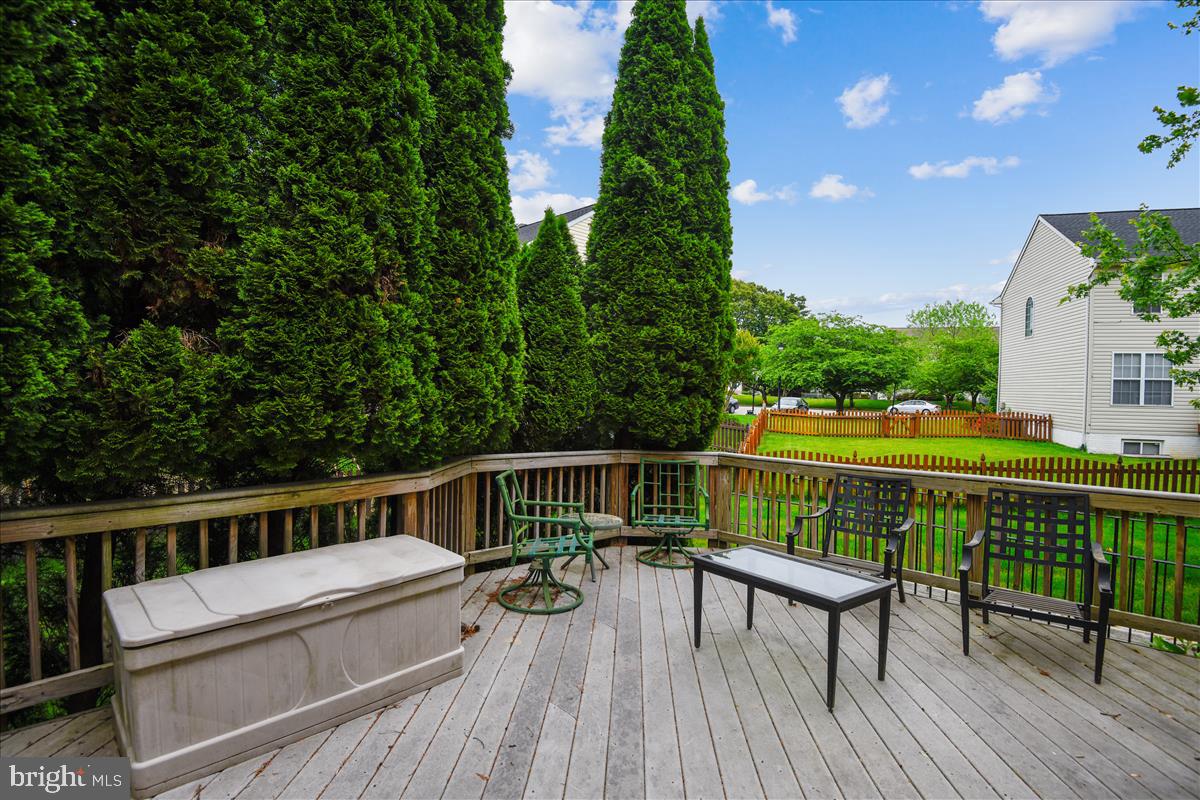 CHAPMAN FARM AT CROFTON - Residential