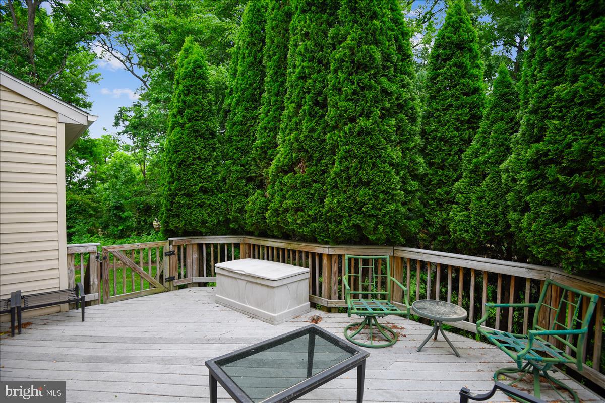 CHAPMAN FARM AT CROFTON - Residential