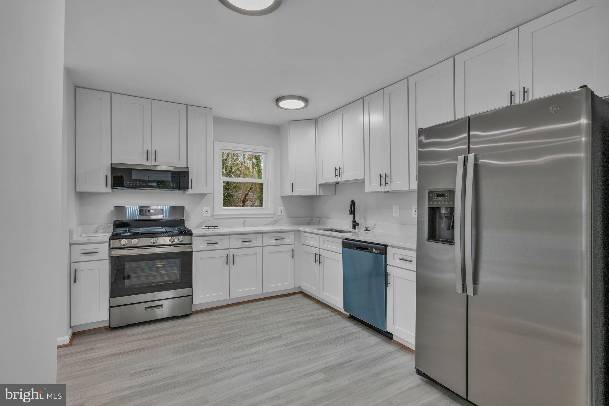 DALE CITY - Residential