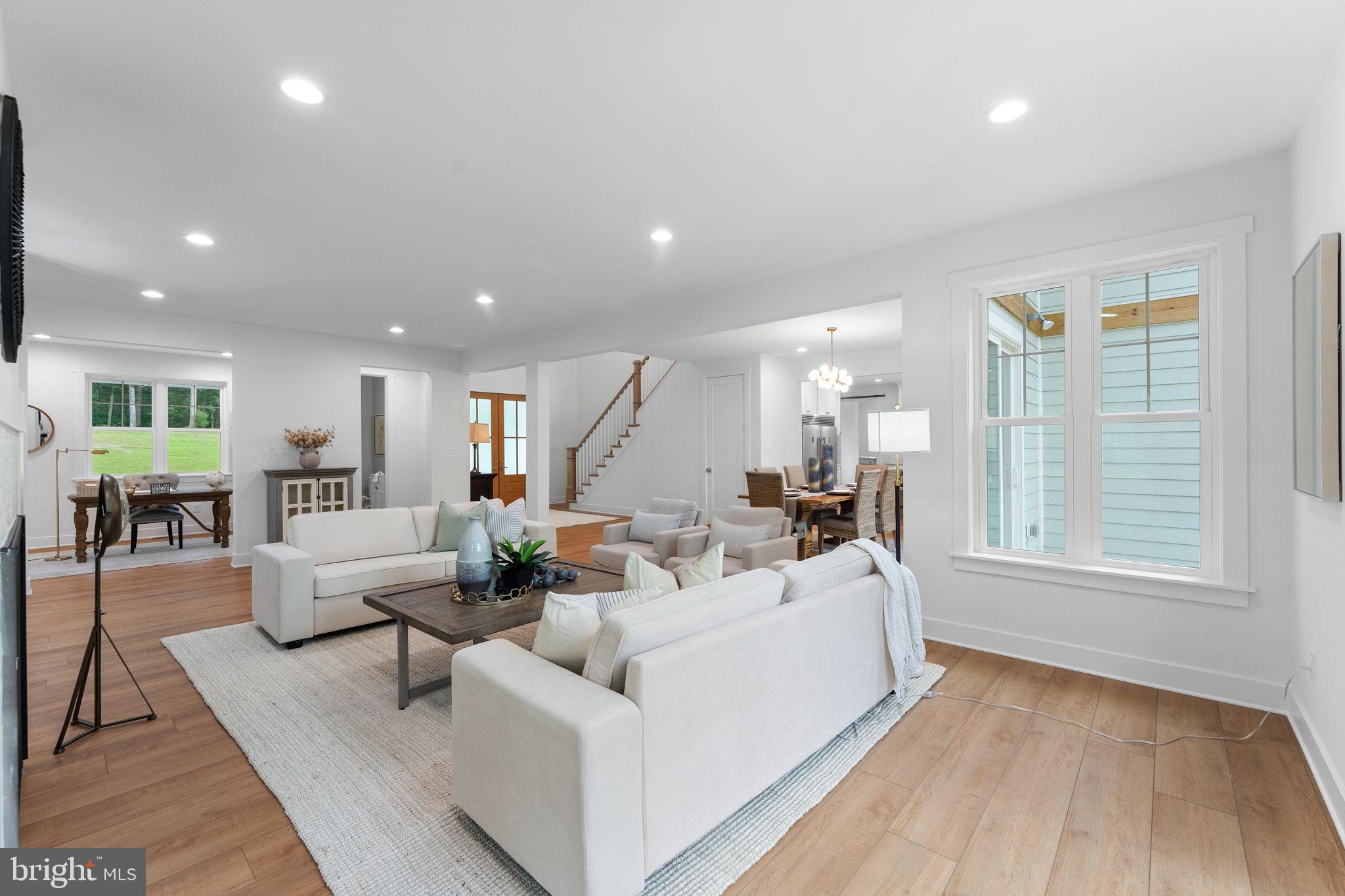 MACKENZIE MEADOWS - Residential