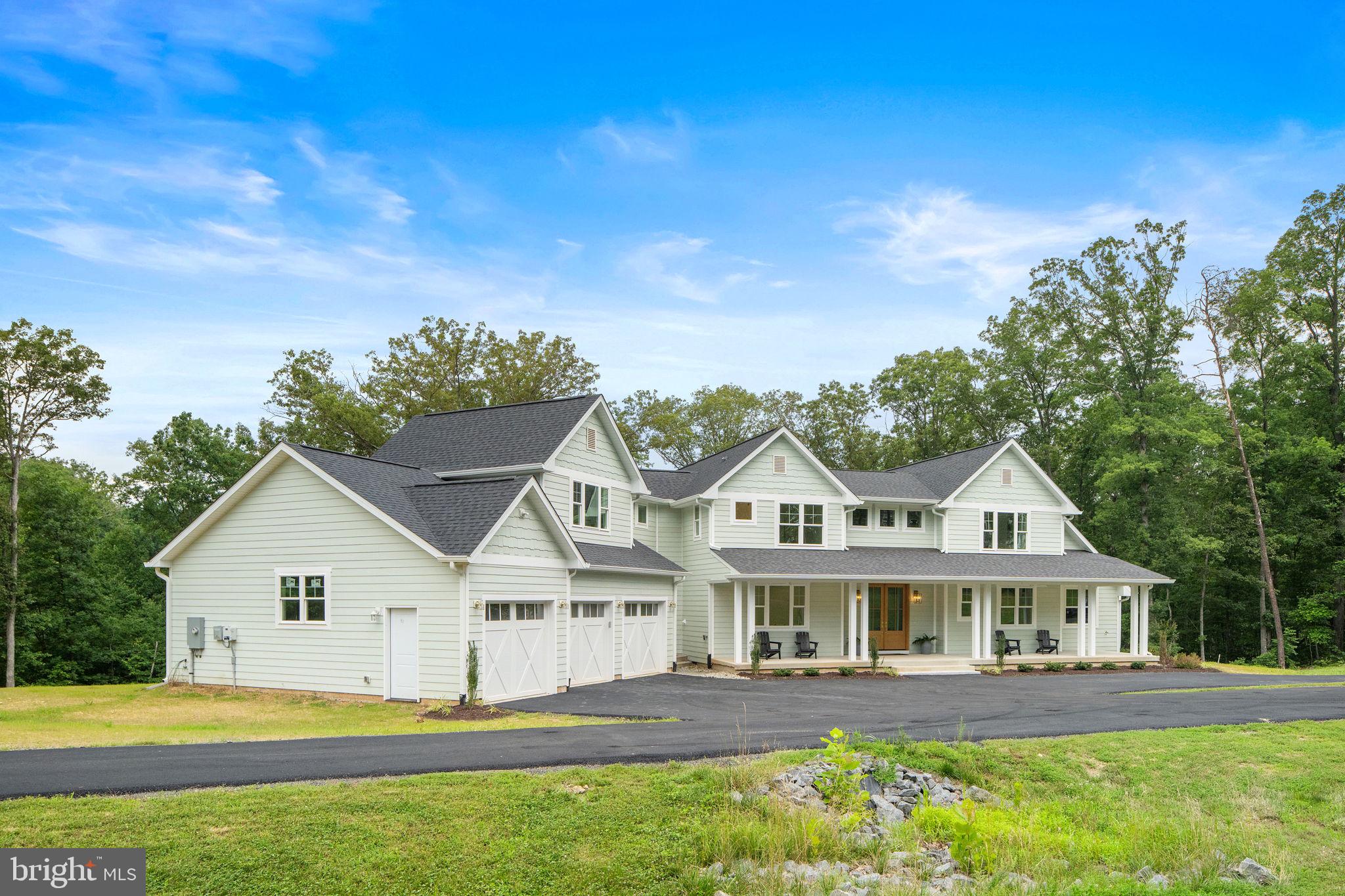 MACKENZIE MEADOWS - Residential