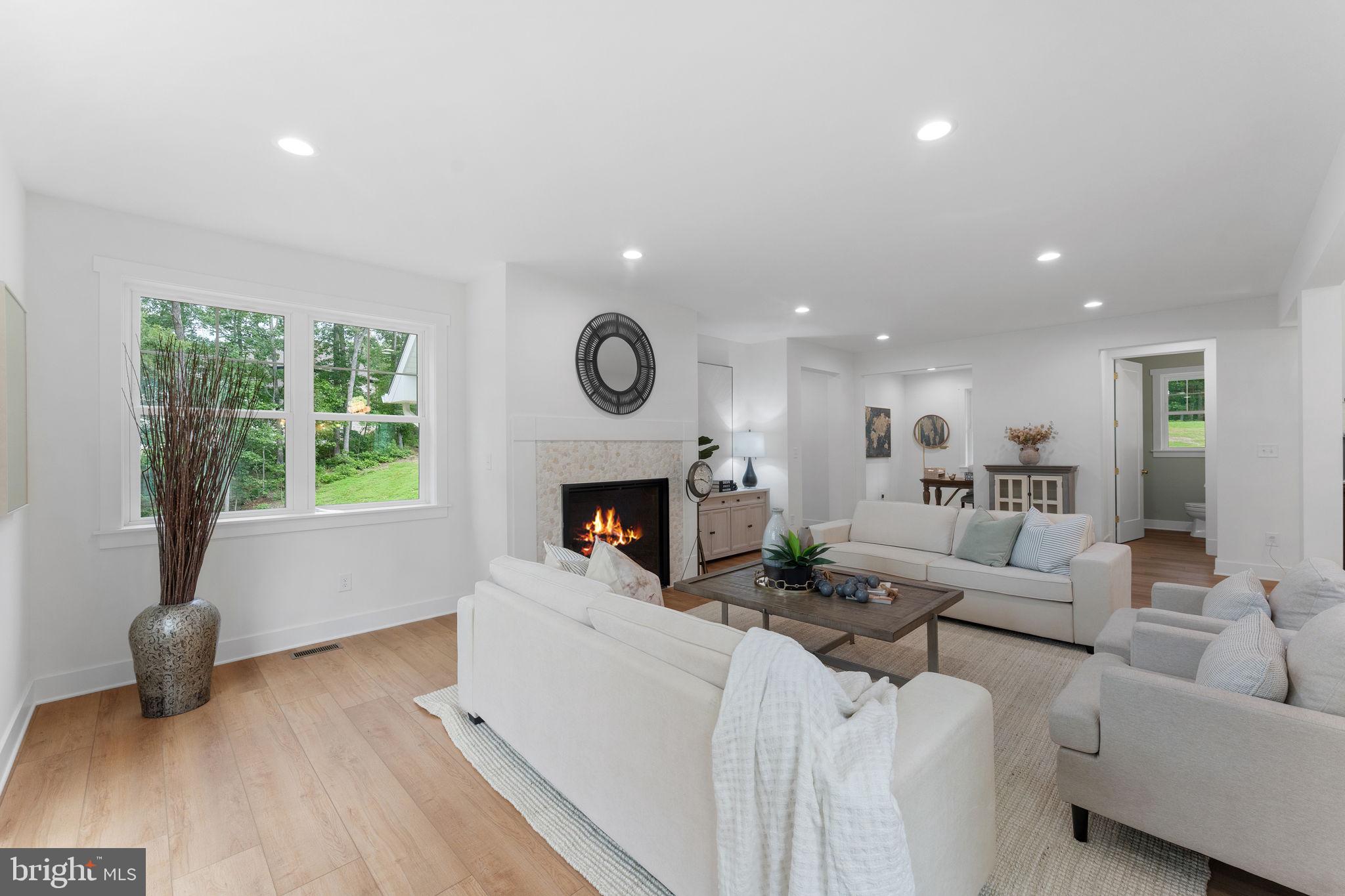 MACKENZIE MEADOWS - Residential