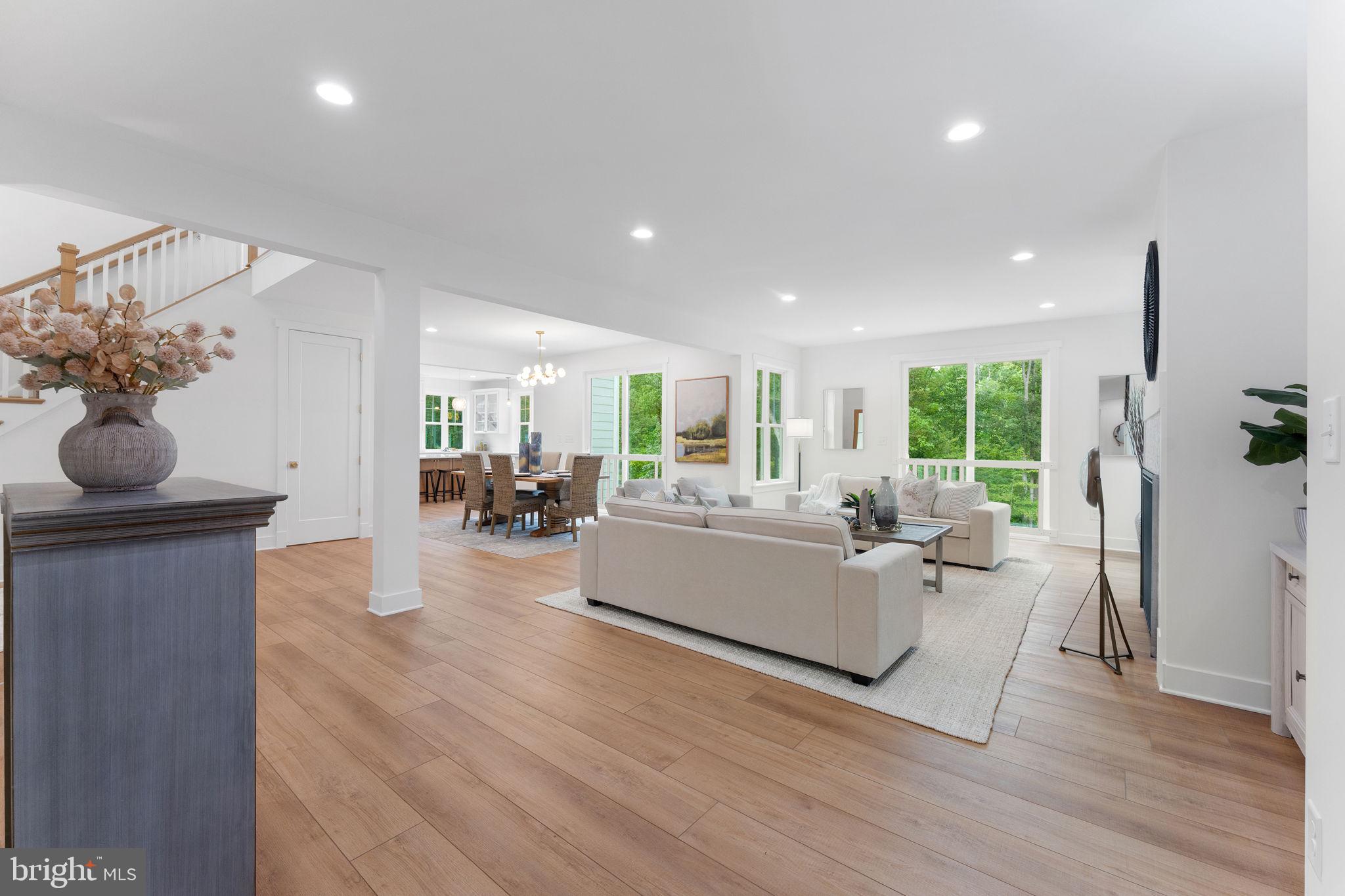 MACKENZIE MEADOWS - Residential