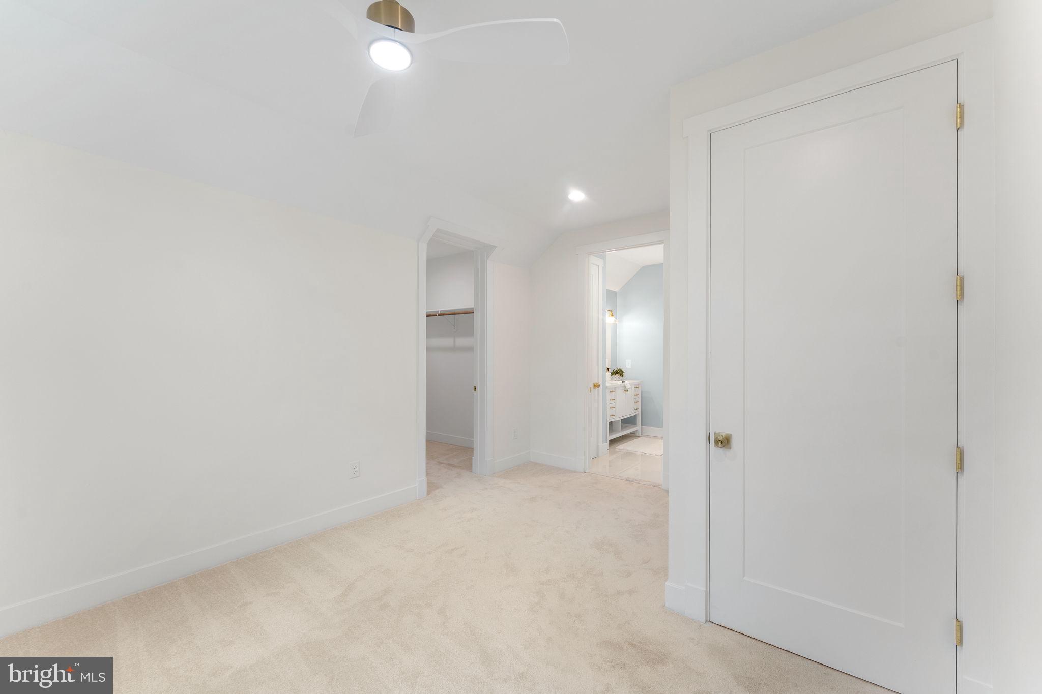 MACKENZIE MEADOWS - Residential