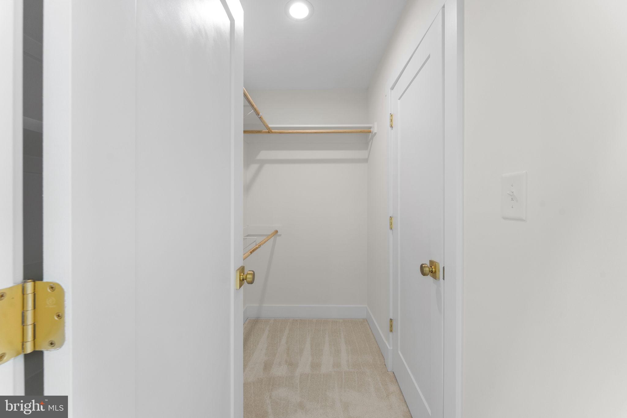 MACKENZIE MEADOWS - Residential