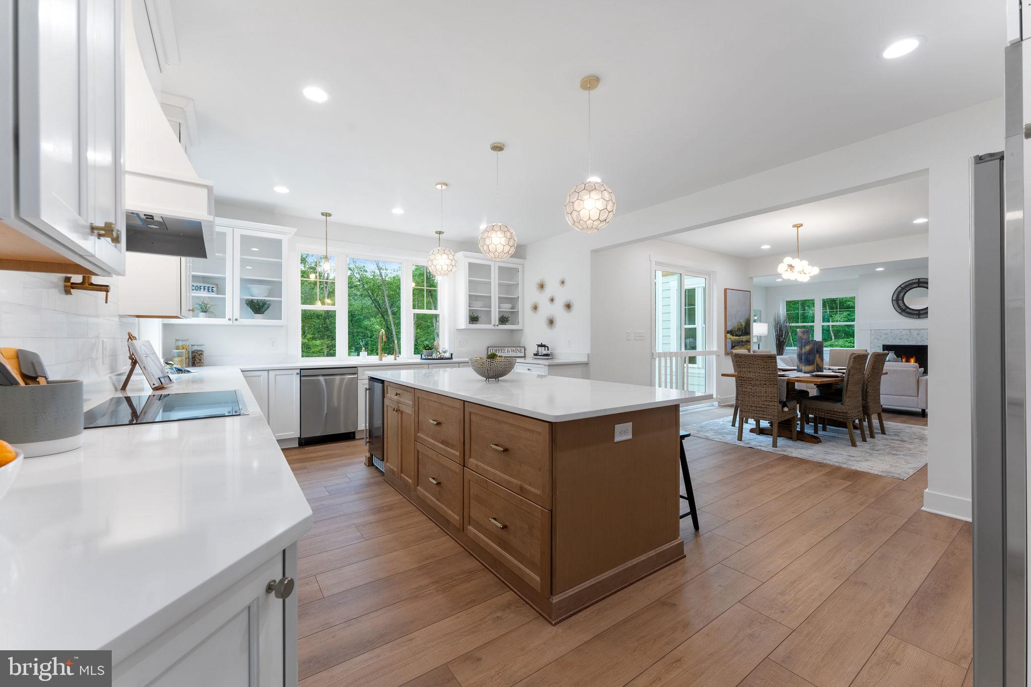 MACKENZIE MEADOWS - Residential