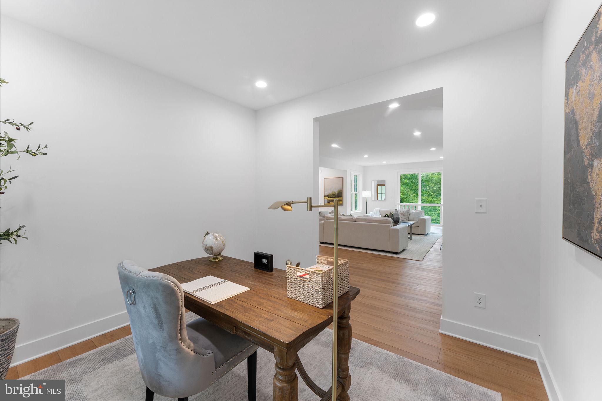 MACKENZIE MEADOWS - Residential