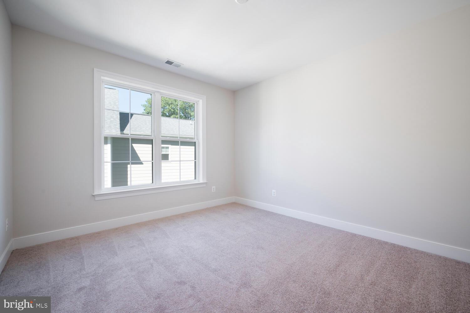 BERKSHIRE OAKWOOD - Residential