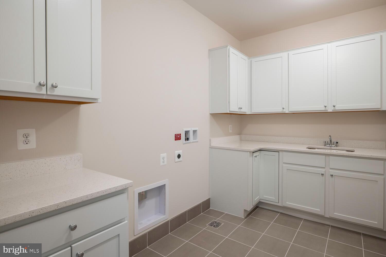 BERKSHIRE OAKWOOD - Residential