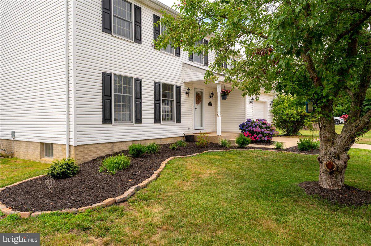305 KATHRYN WAY