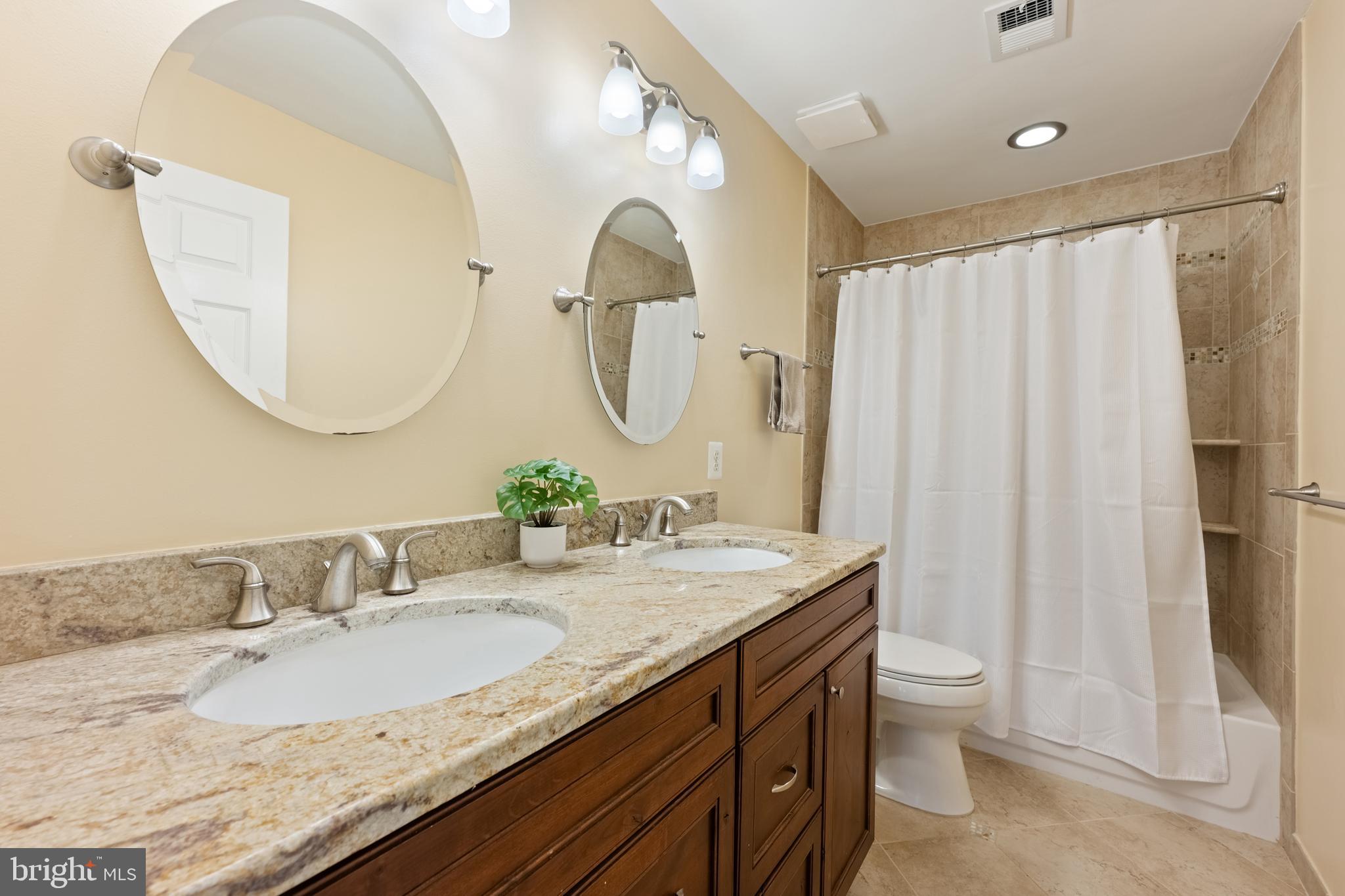 JENKINS RIDGE - Residential