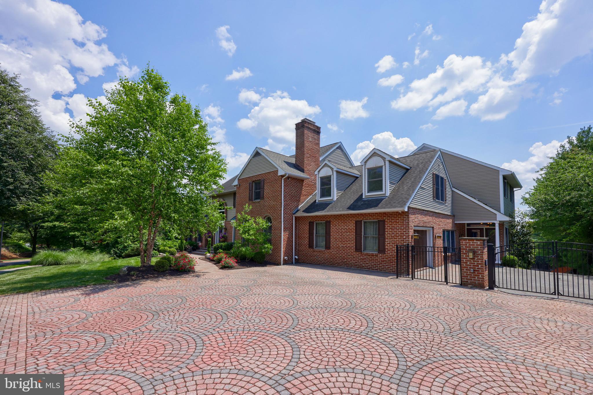 42 TIMBERLINE DRIVE