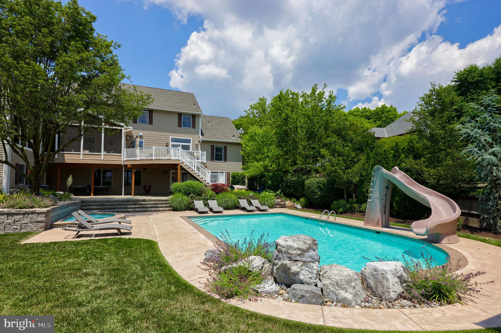 42 TIMBERLINE DRIVE